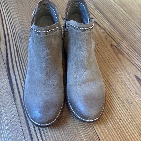 Steve Madden Koto brown leather studded ankle bootie SIZE 7.5M - Picture 2 of 7